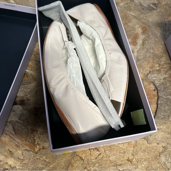 NIB Vera Wang leather peep toe ballet flats crystal embellishment 11 NEW HTF! - Picture 13 of 16